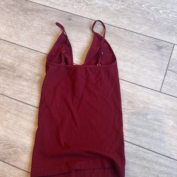 Free people maroon stretchy ribbed cross cross tank top size xs/s - Picture 5 of 6